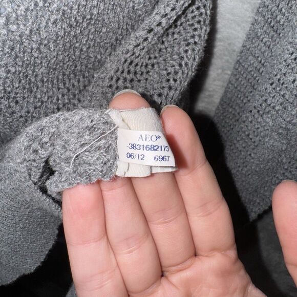 American Eagle Gray Open Knit Button Front Cardigan Sweater Large Capsule Casual - Picture 7 of 11